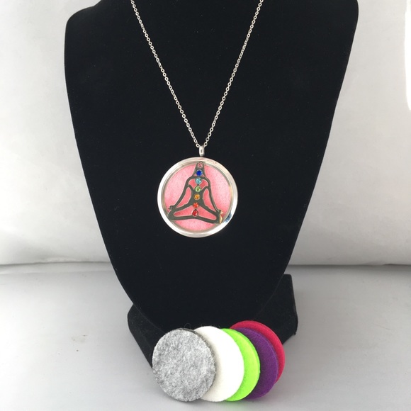 New! Aromatherapy Oil Diffuser Yoga Necklace - Picture 4 of 7